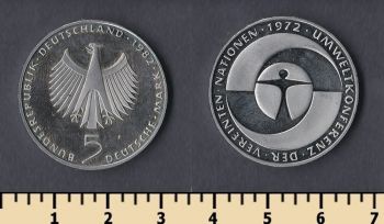  5  1982