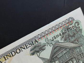  500  1999 P-128 (128h) a-UNC
